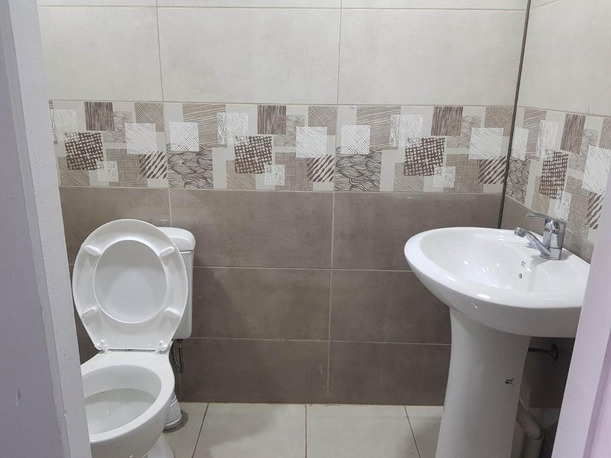 Hotel Shaumiani Kutaisi Esterno foto