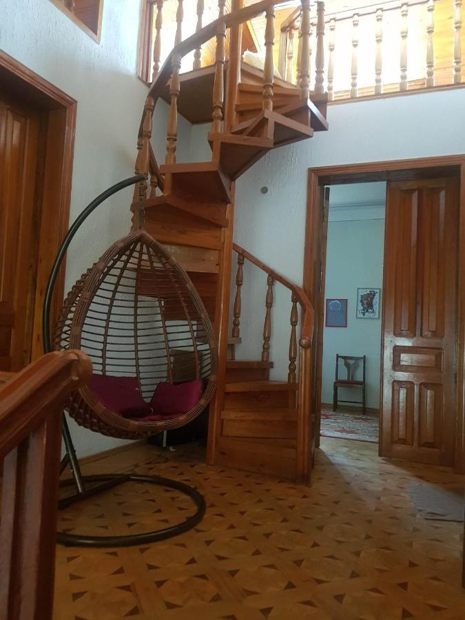 Hotel Shaumiani Kutaisi Esterno foto